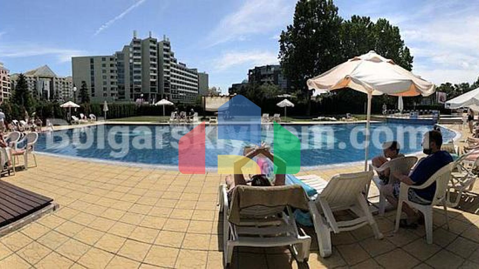 Двокімнатна квартира в Посейдон