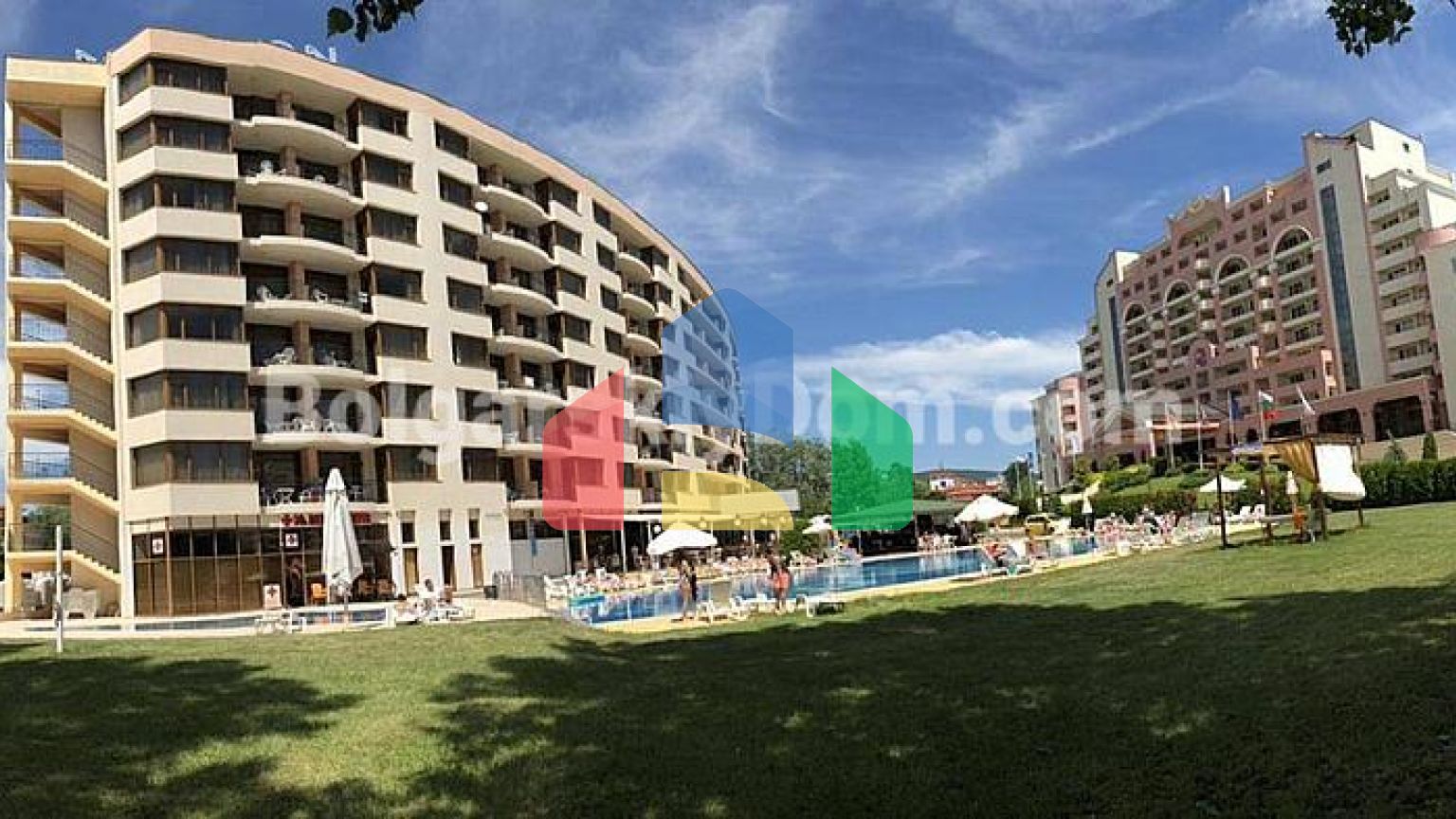 Двокімнатна квартира в Посейдон