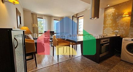 Трехкомнатная квартира в Барсело Роял Бич