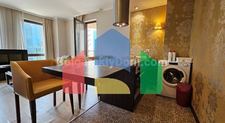 Трехкомнатная квартира в Барсело Роял Бич