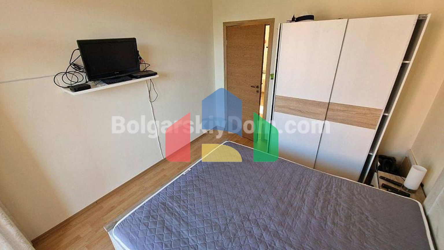 Двокімнатна квартира в Санні Дей 6