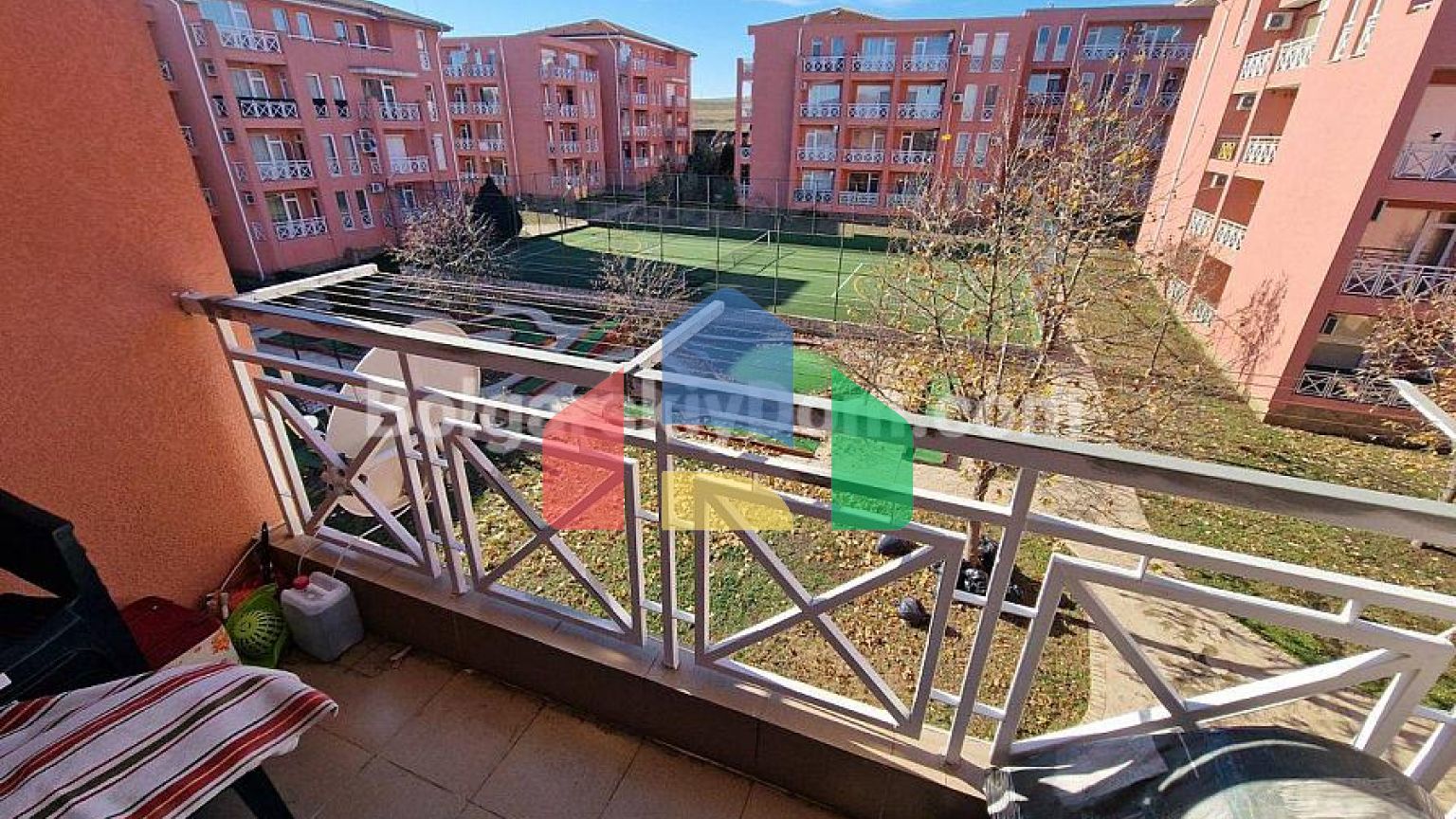 Двокімнатна квартира в Санні Дей 6