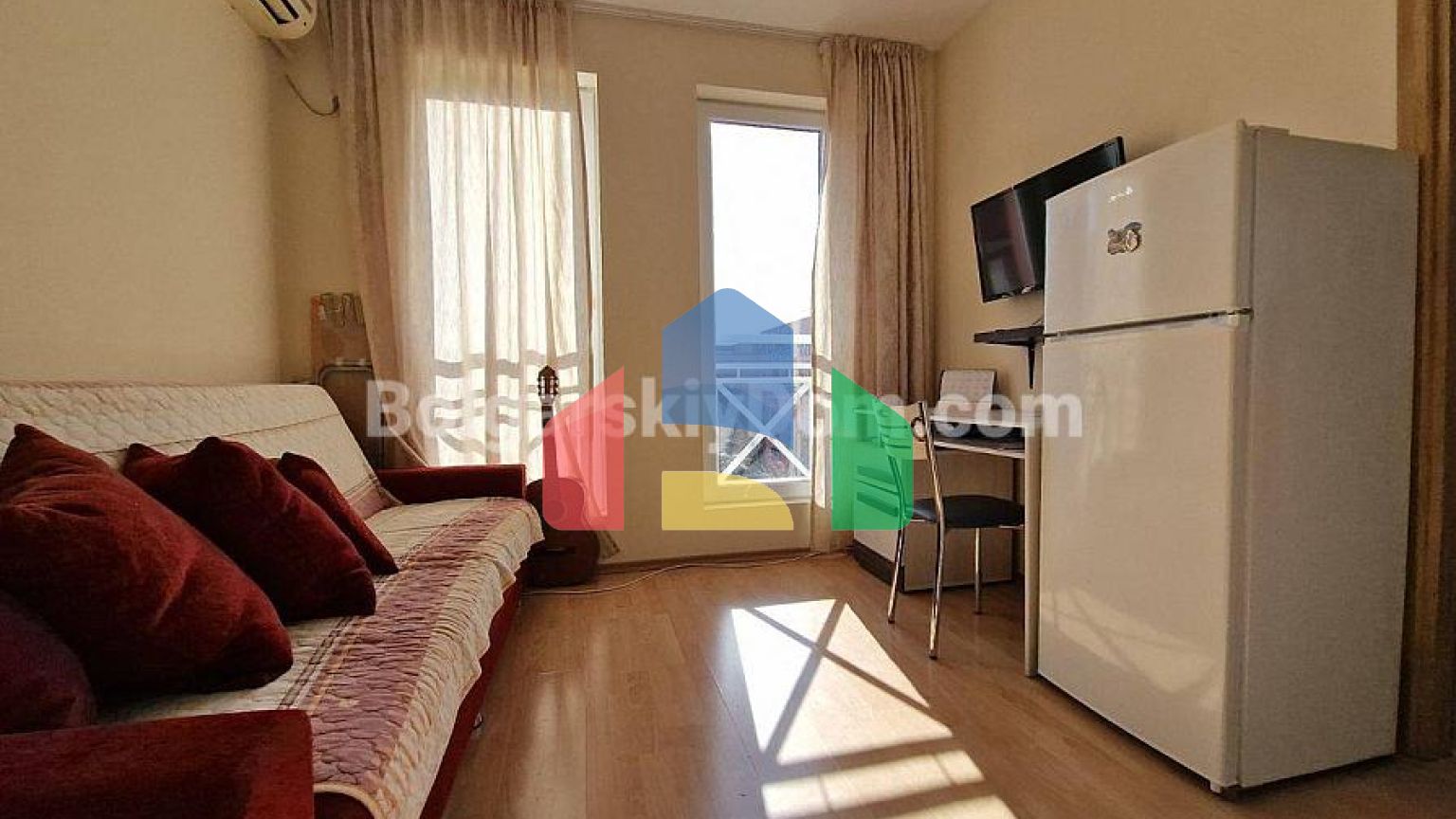 Двокімнатна квартира в Санні Дей 6