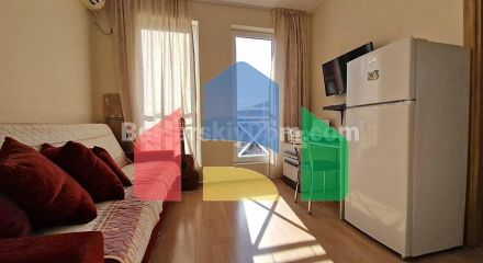 Двокімнатна квартира в Санні Дей 6