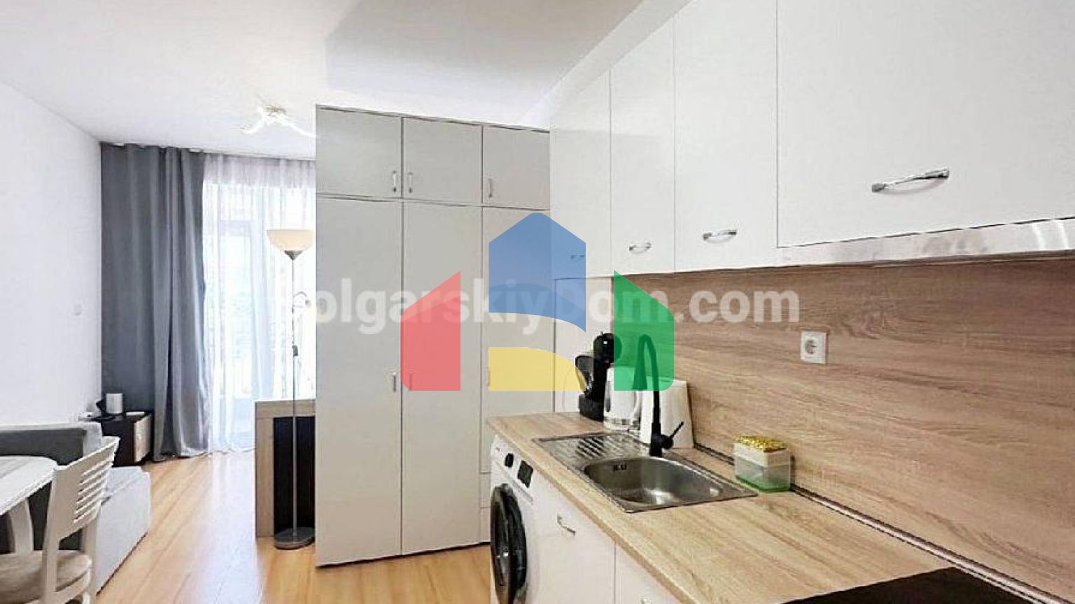 Квартира-студія в Санні Дей 6