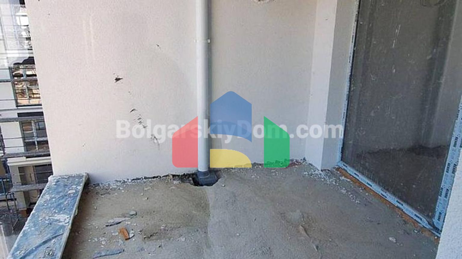 Трехкомнатная квартира в Эмилия Романа Верде