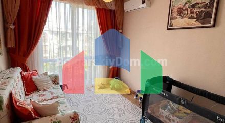 Трехкомнатная квартира в Изида Палас