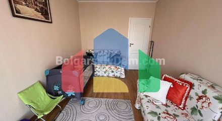 Трехкомнатная квартира в Изида Палас