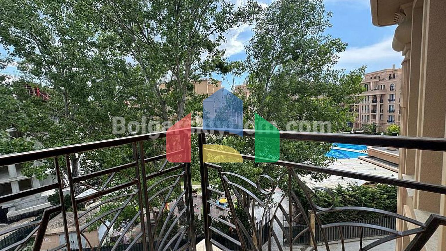 Двокімнатна квартира в Афродіта Грін