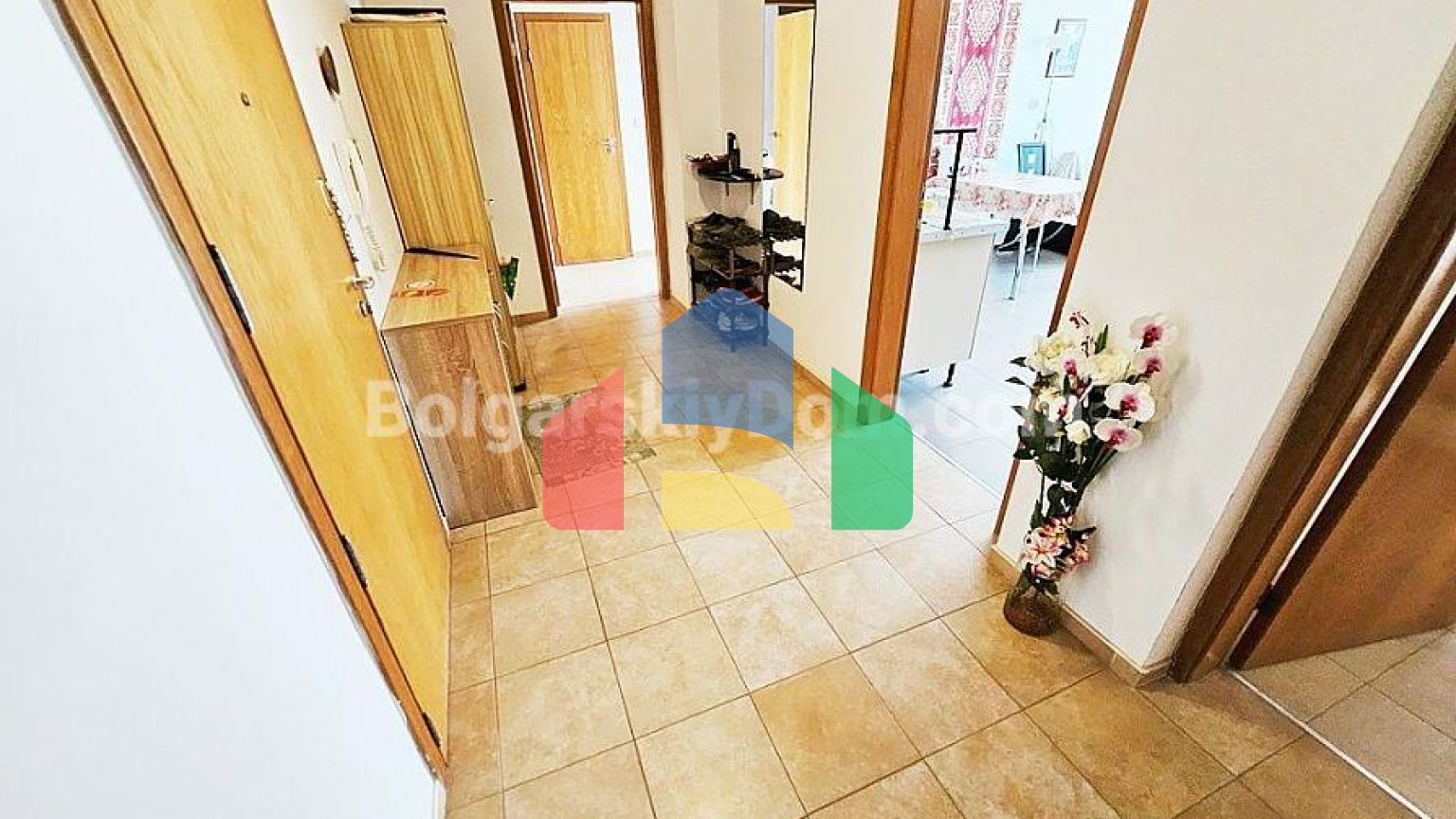 Трехкомнатная квартира в Санни Вью Норт