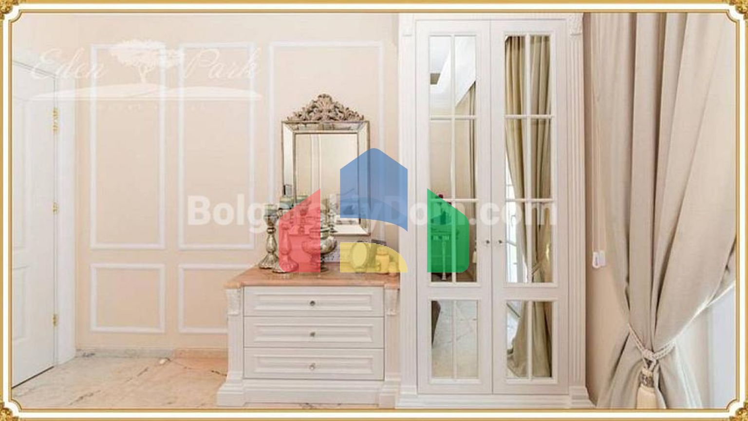 Вілла в Еден Парк