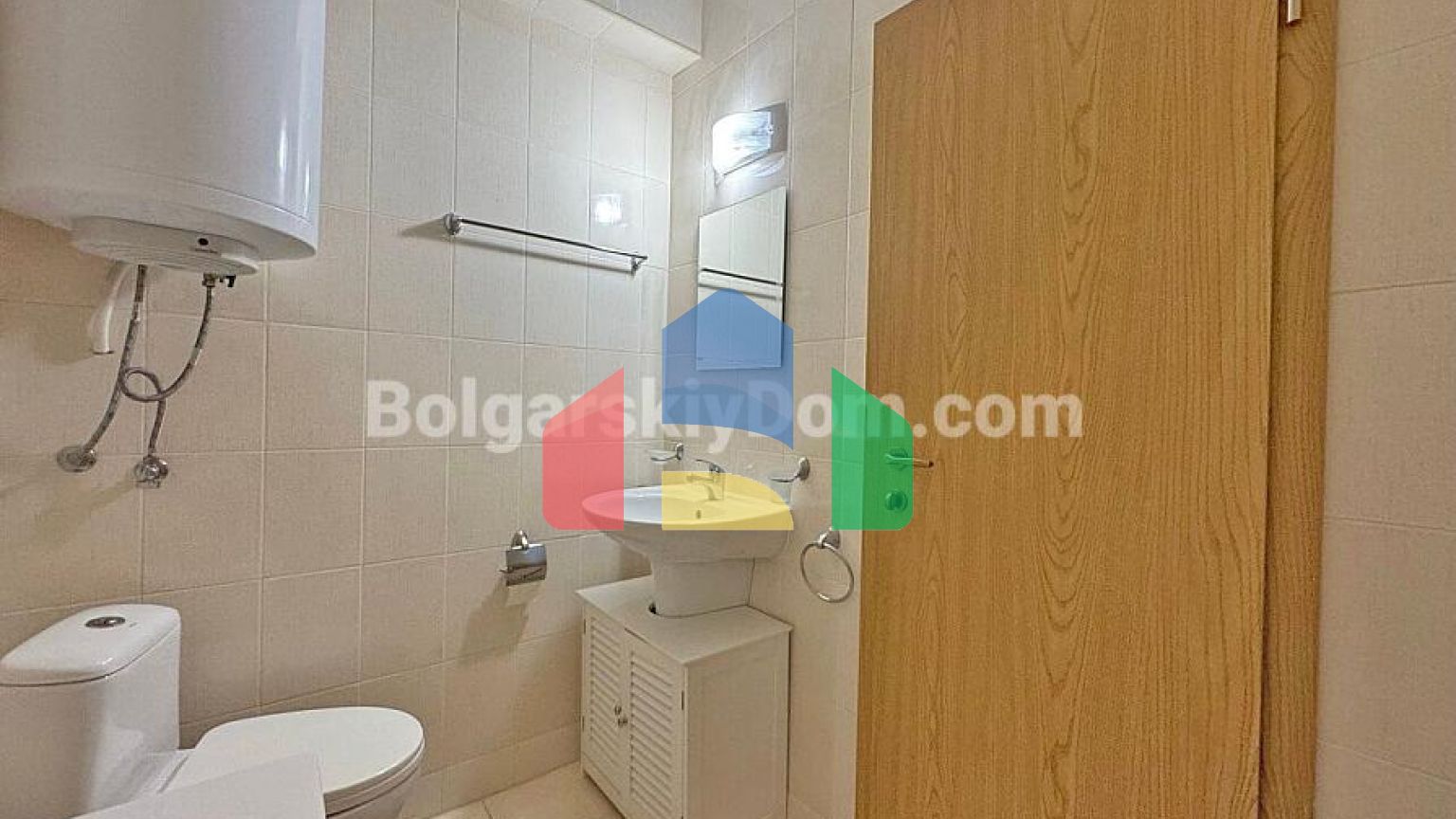 Трехкомнатная квартира в Даймонд Бей