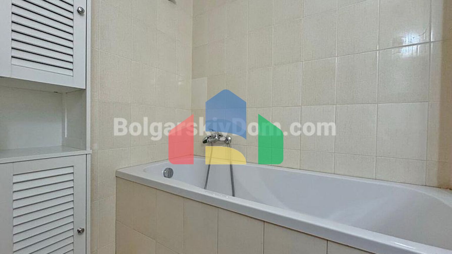 Трехкомнатная квартира в Даймонд Бей