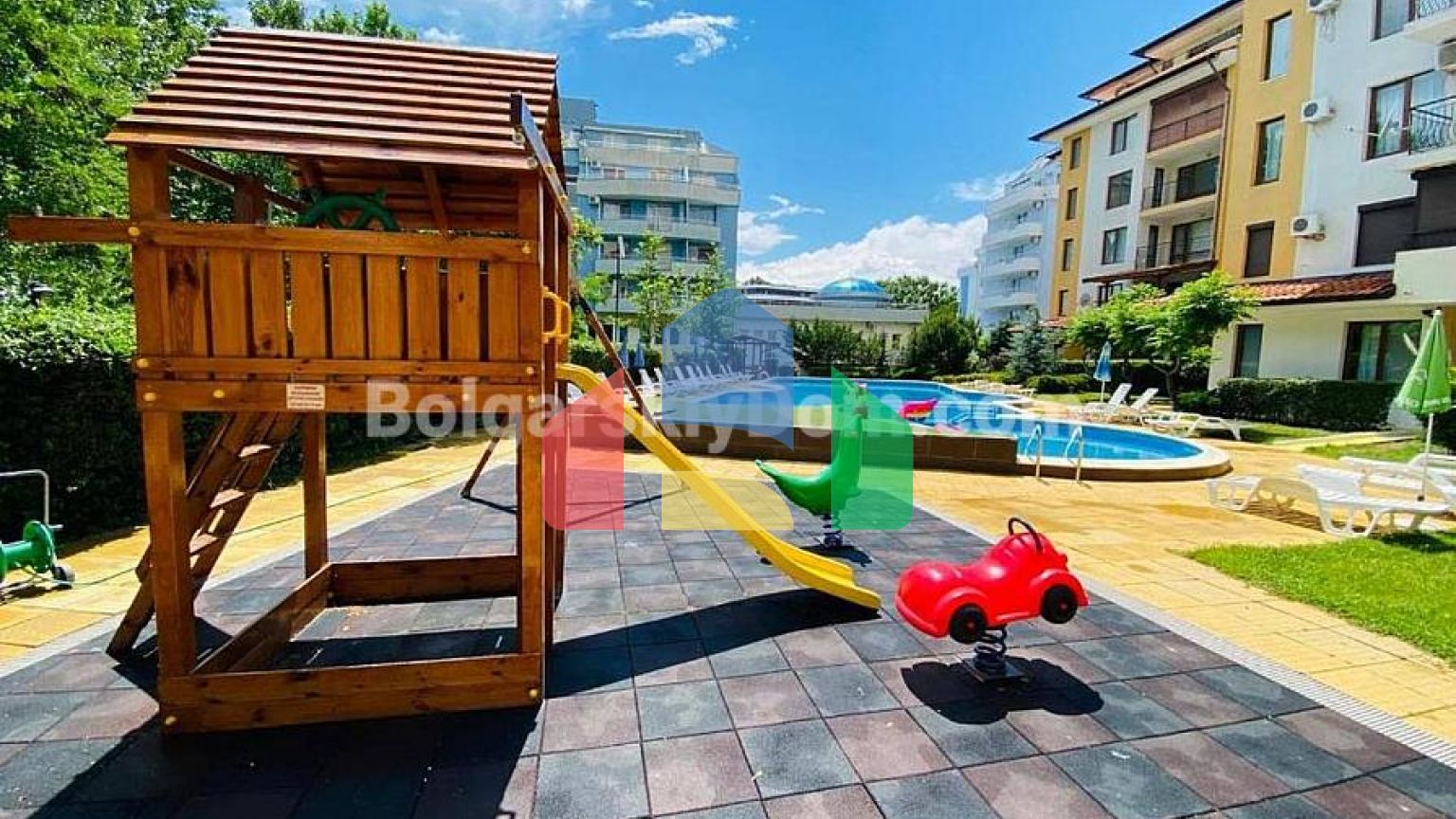 Трехкомнатная квартира в Даймонд Бей