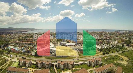 Трехкомнатная квартира в Холидей Форт