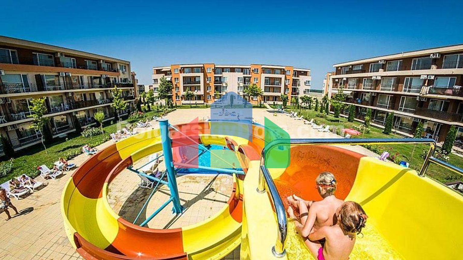 Трехкомнатная квартира в Холидей Форт