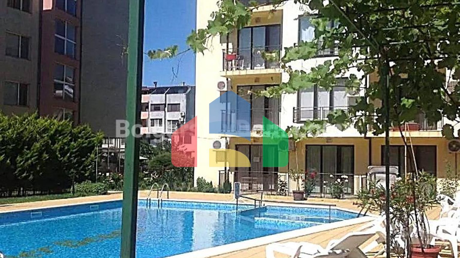 Двокімнатний мезонет в Амбер Біч