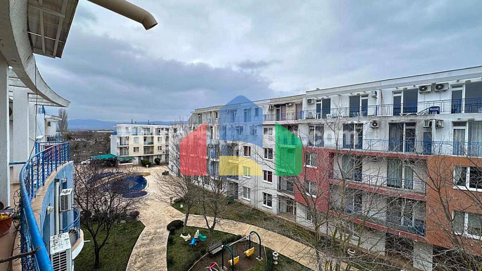 Четырехкомнатная квартира в Санни Дей 3