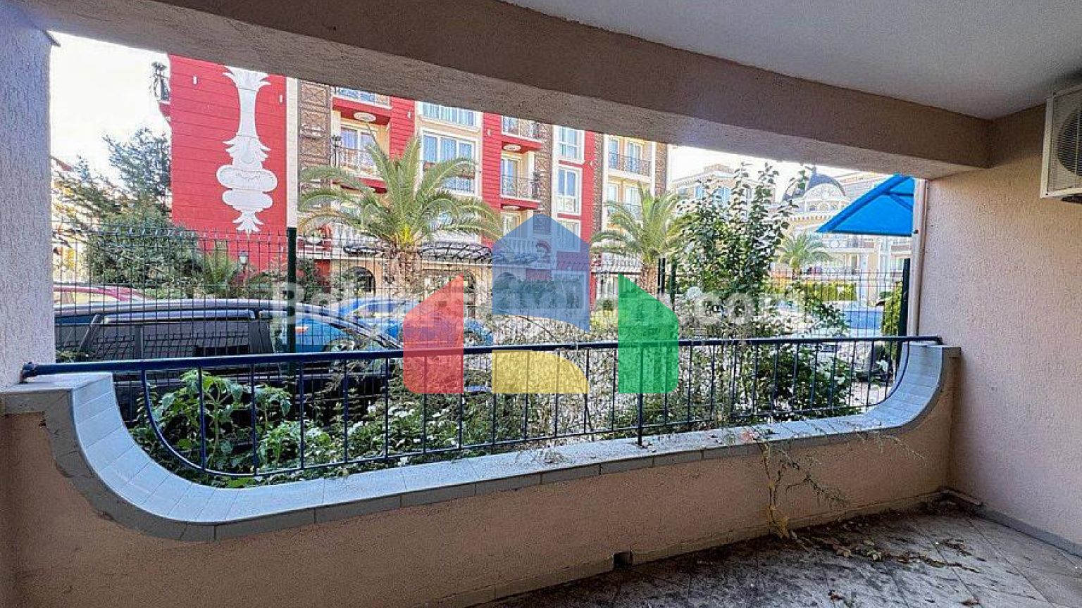 Двокімнатна квартира в Атос