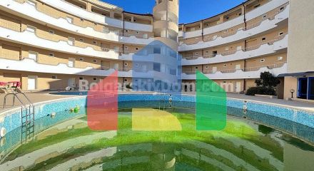 Двокімнатна квартира в Атос