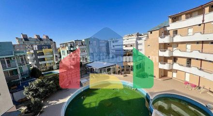 Двокімнатна квартира в Атос