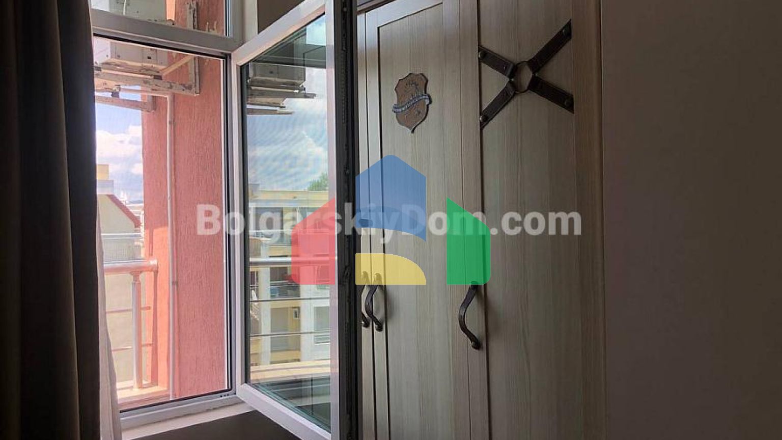 Трикімнатна квартира в піроп Сіті