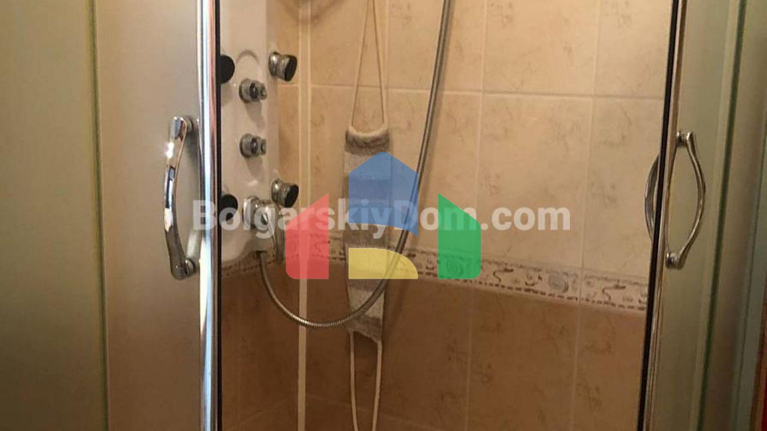 Трикімнатна квартира в піроп Сіті