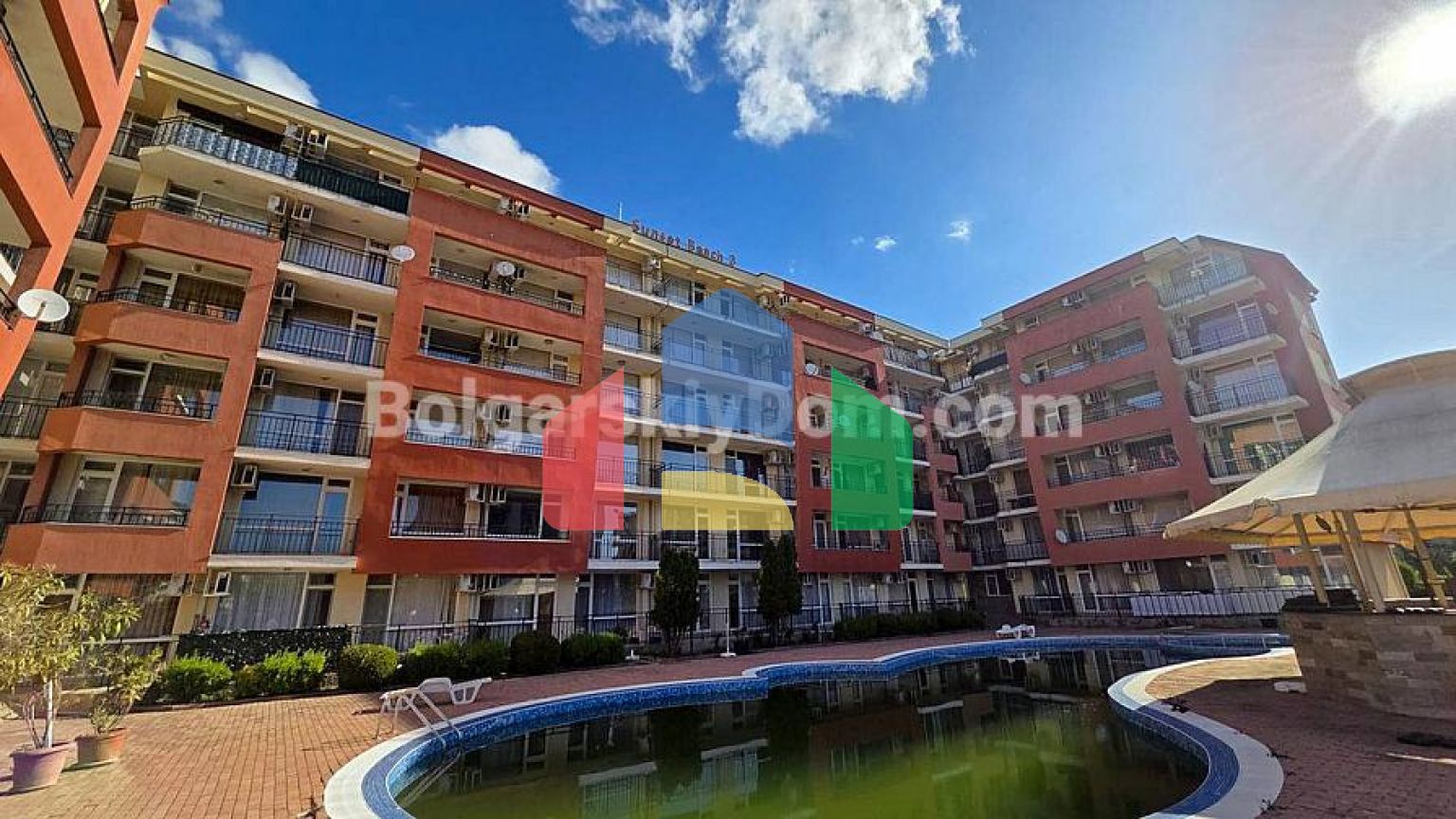 Двухкомнатная квартира в Сансет Бич 3