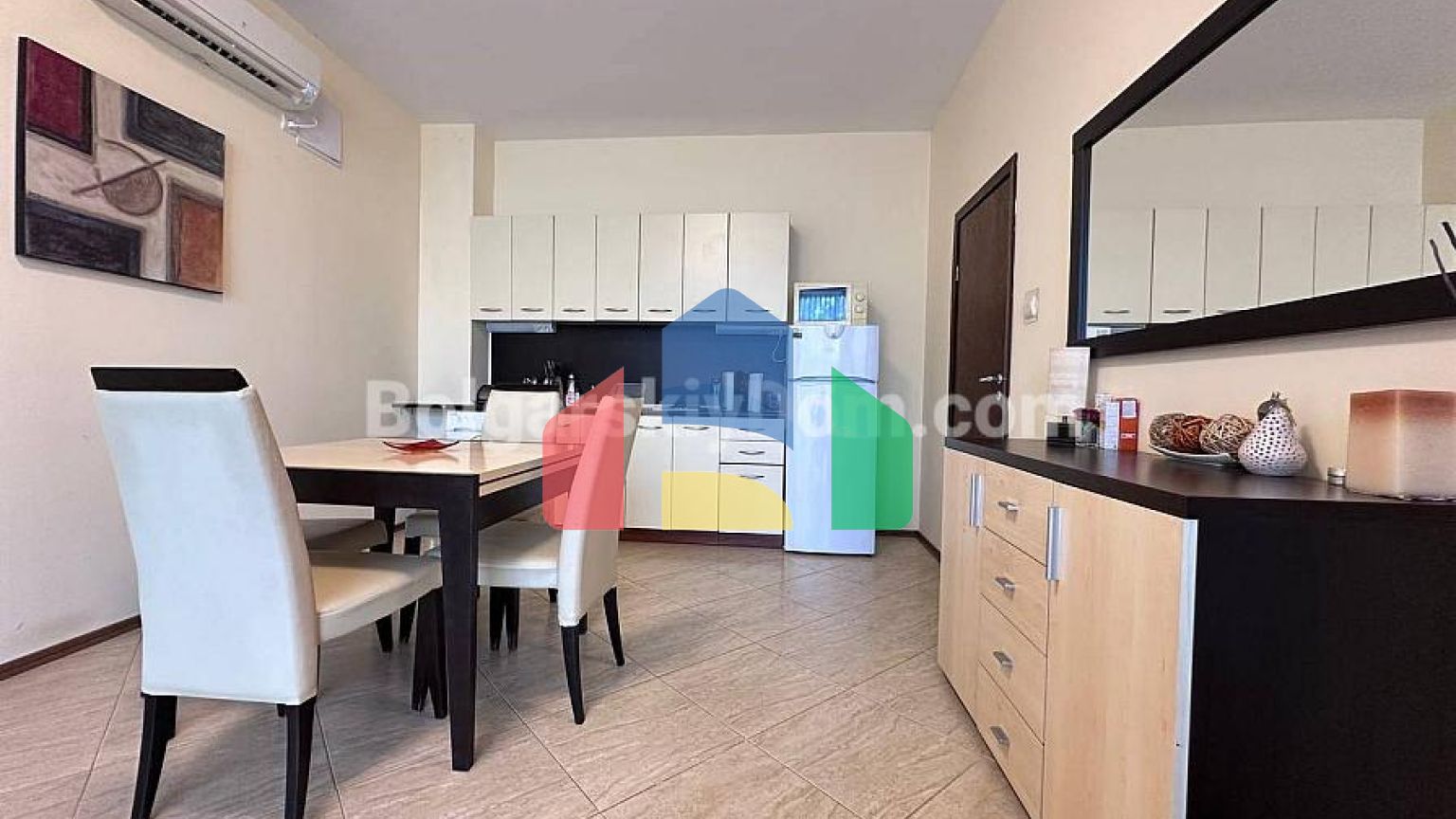 Двокімнатна квартира в Санні Сі Палас