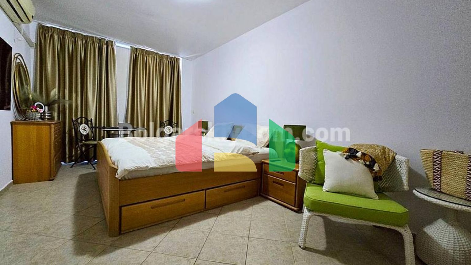 Трехкомнатная квартира в Каролина