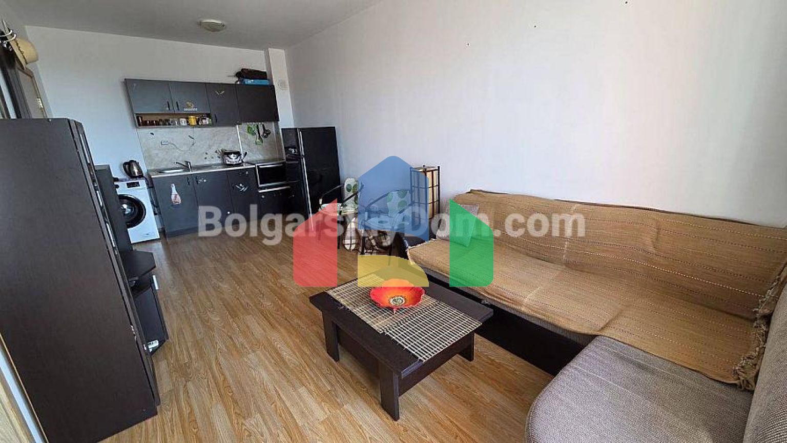 Двухкомнатная квартира в Санни Дей 6