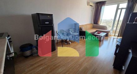 Двухкомнатная квартира в Санни Дей 6