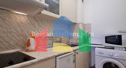 Two-bedroom apartment in Flores Park