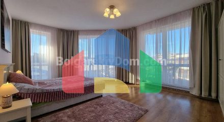 Two-bedroom apartment in Flores Park