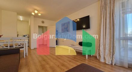 Two-bedroom apartment in Flores Park