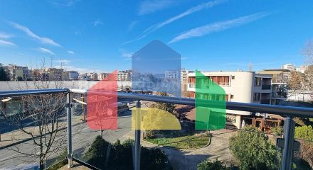 Трехкомнатная квартира во Флорес Парк