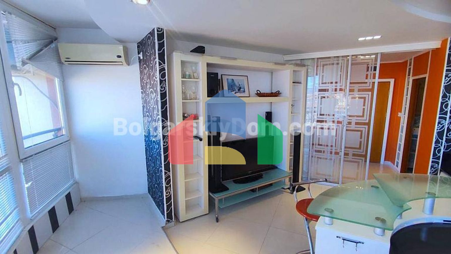 Двокімнатна квартира в Пасифік 3