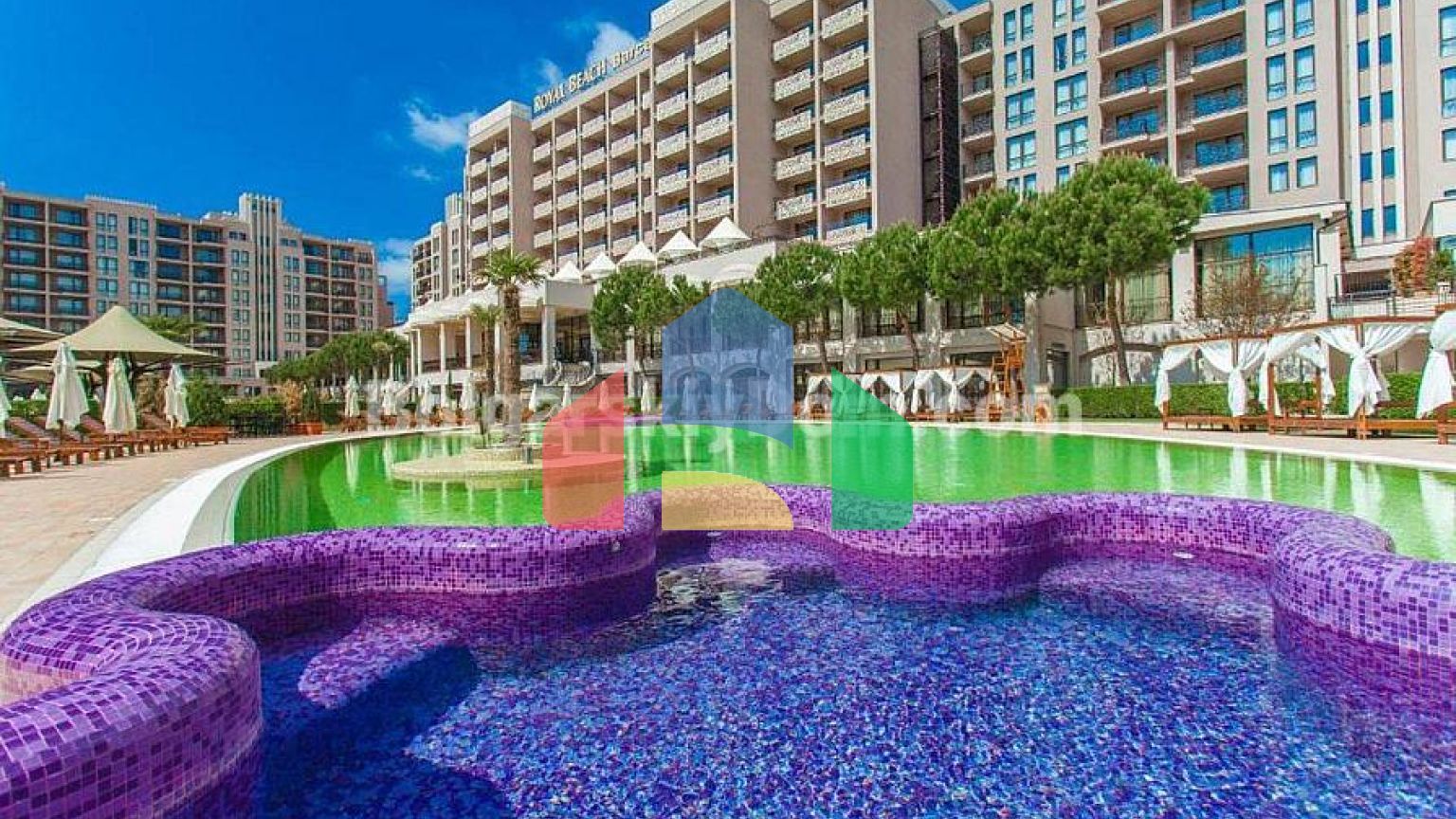 Квартира-студия в Роял Бич Барсело