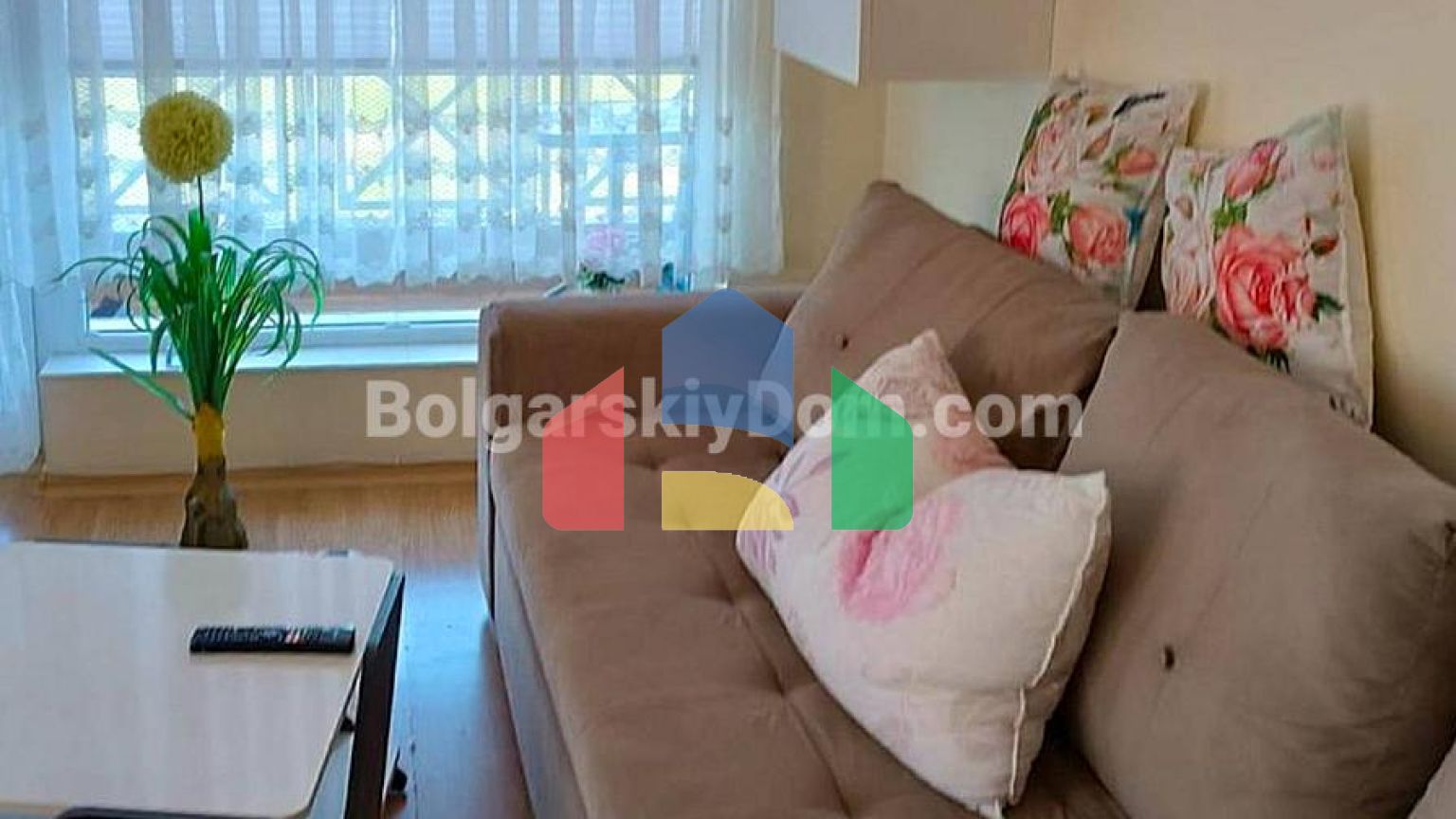 Двокімнатна квартира в Санні Дей 6