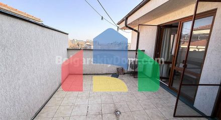 Трикімнатна квартира в Шато Дель Мар