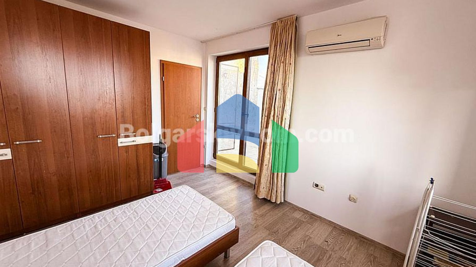 Трикімнатна квартира в Шато Дель Мар