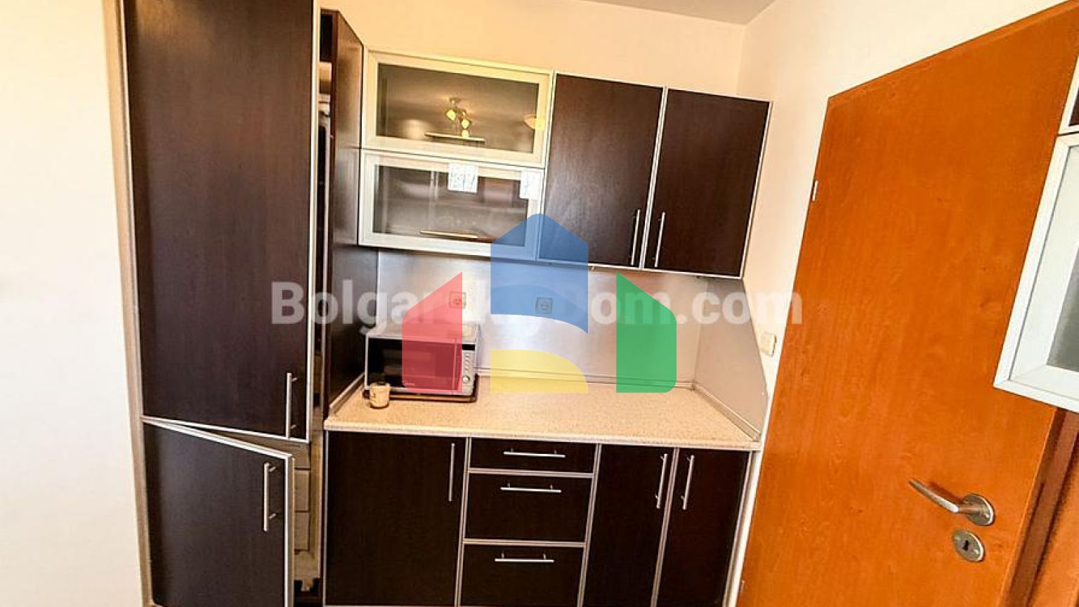 Трикімнатна квартира в Шато Дель Мар