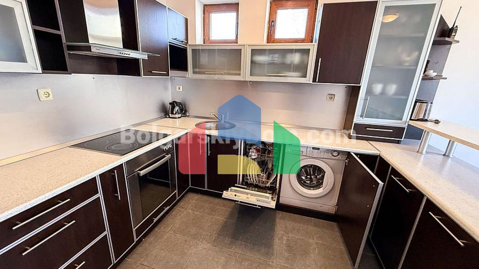 Трикімнатна квартира в Шато Дель Мар