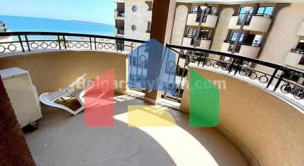 Трикімнатна квартира в Голден Реінбоу