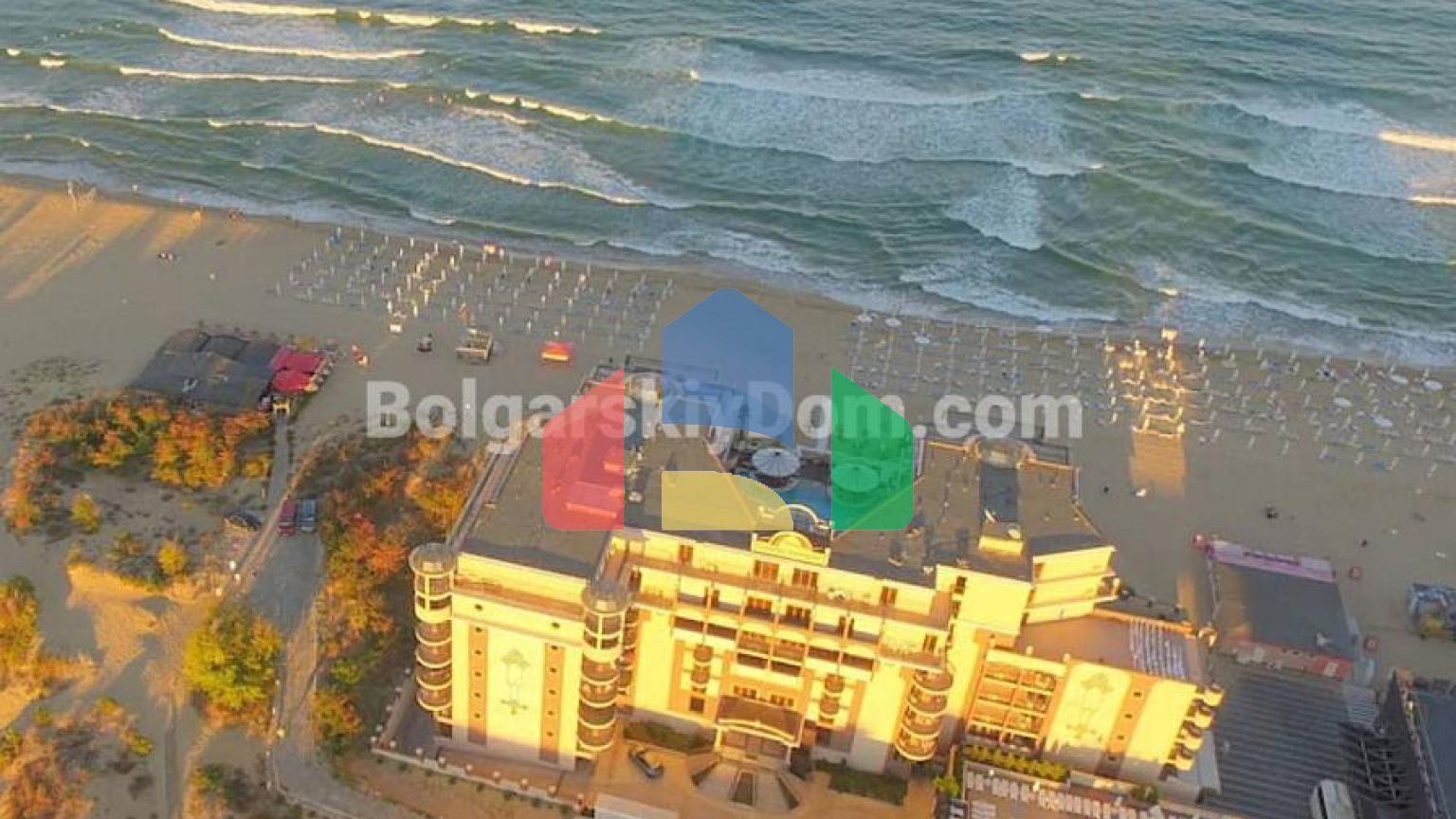 Трикімнатна квартира в Голден Реінбоу