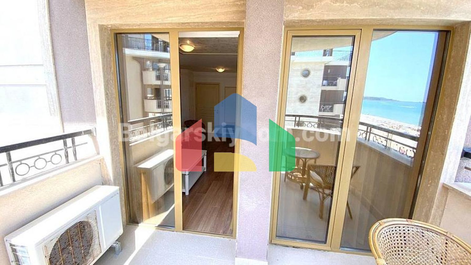 Трикімнатна квартира в Голден Реінбоу