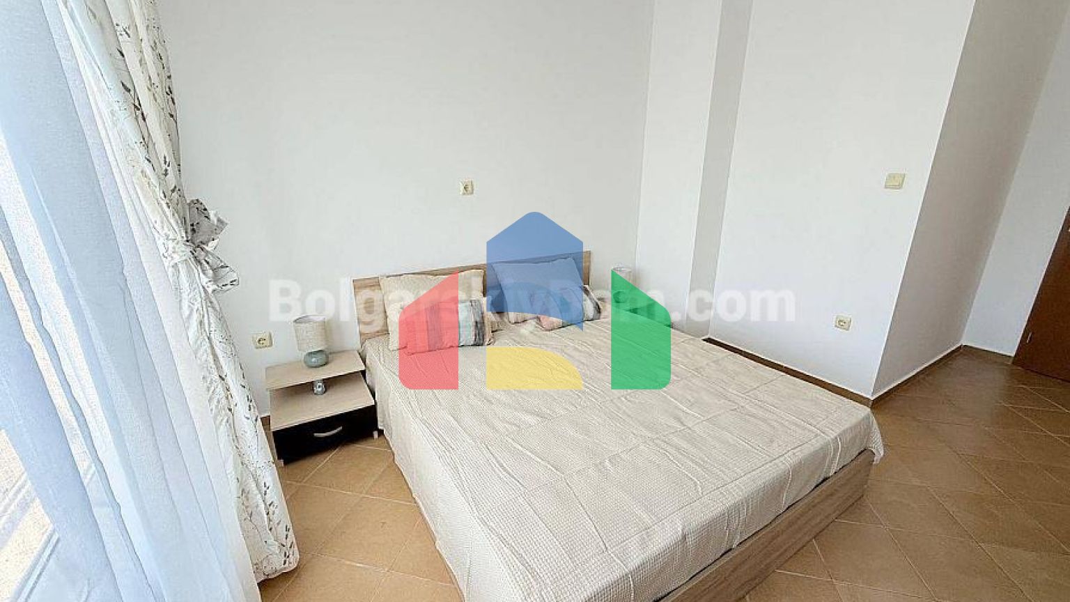 Трехкомнатная квартира в Солнечном Береге