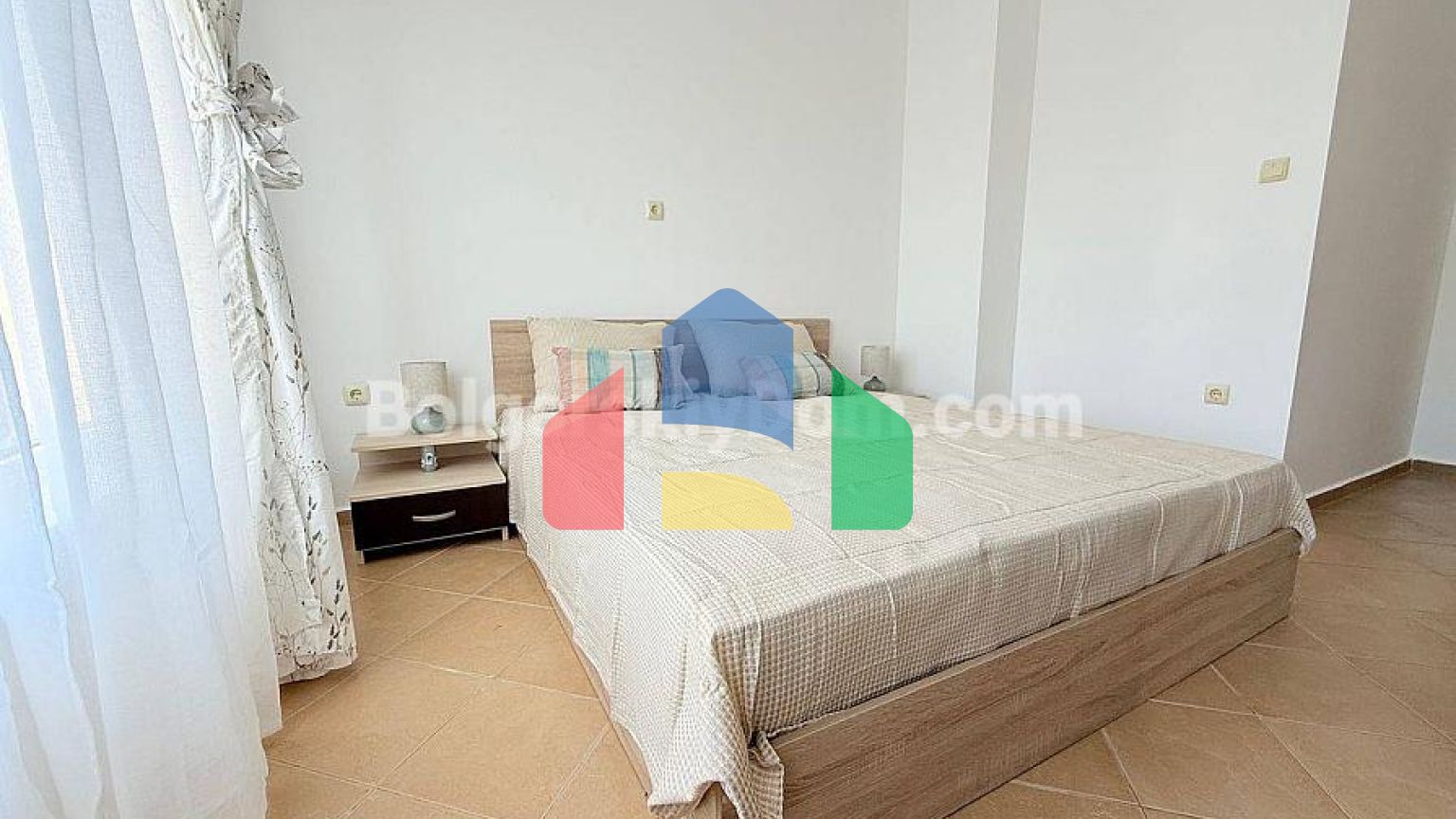 Трехкомнатная квартира в Солнечном Береге