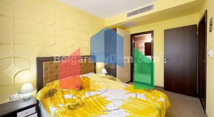 Трехкомнатная квартира в Петерхаус