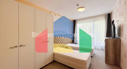 Трехкомнатная квартира в Петерхаус